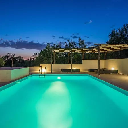 Дом отдыха Family Friendly House With A Swimming Pool Krusevo, Novigrad - 24069 Обровац