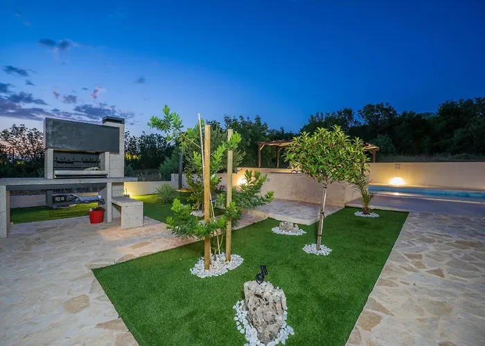 Family Friendly House With A Swimming Pool Krusevo, Novigrad - 24069 オブロヴァツ