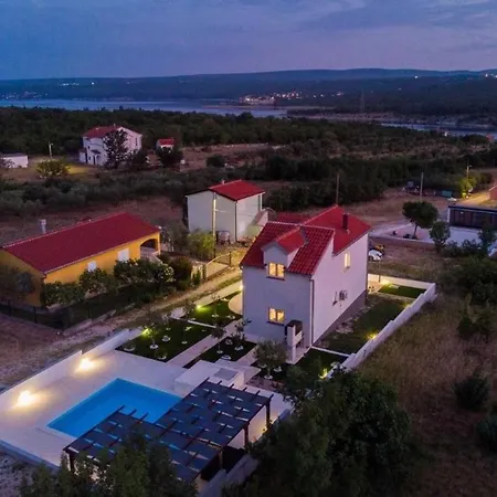 Prázdninový dům Family Friendly House With A Swimming Pool Krusevo, Novigrad - 24069 Obrovac